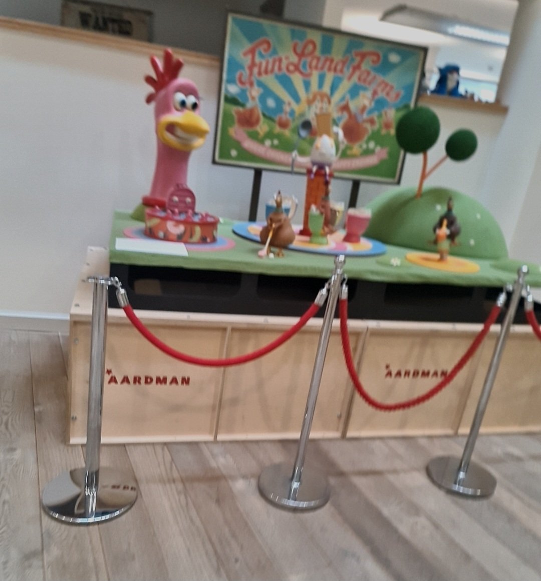 SuperMarioHarv3's tweet photo. #AardmanStudios #WallaceAndGromit #ShaunTheSheep #RobinRobin #ChickenRun https://t.co/9whv3AE7OZ