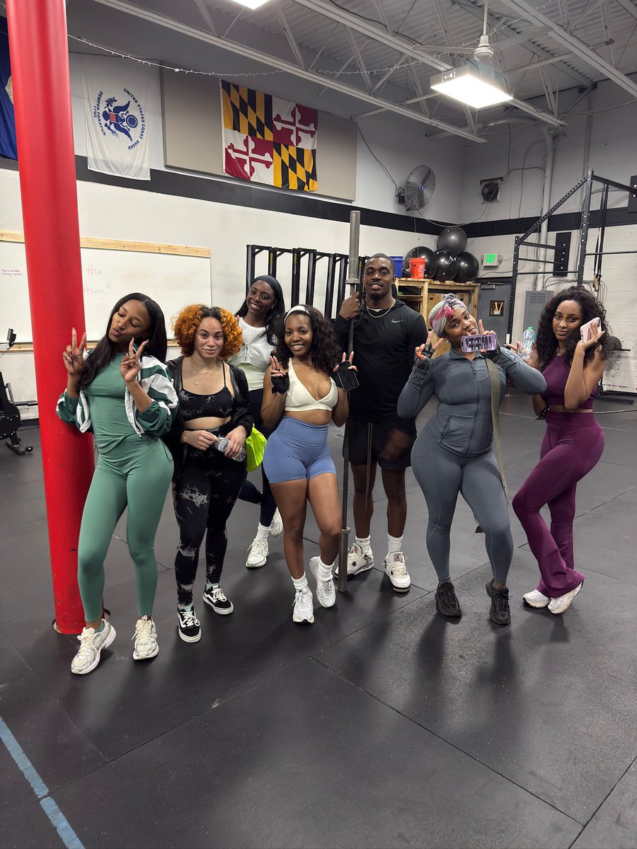 ChosenUn0__'s tweet photo. BBL Glute Gamp, we not beating no allegations. We focus on Booty, Back, Legs ! #Trained2Go #Trained2Gain
Online BBL programs available next week https://t.co/NP2BpfCWLB