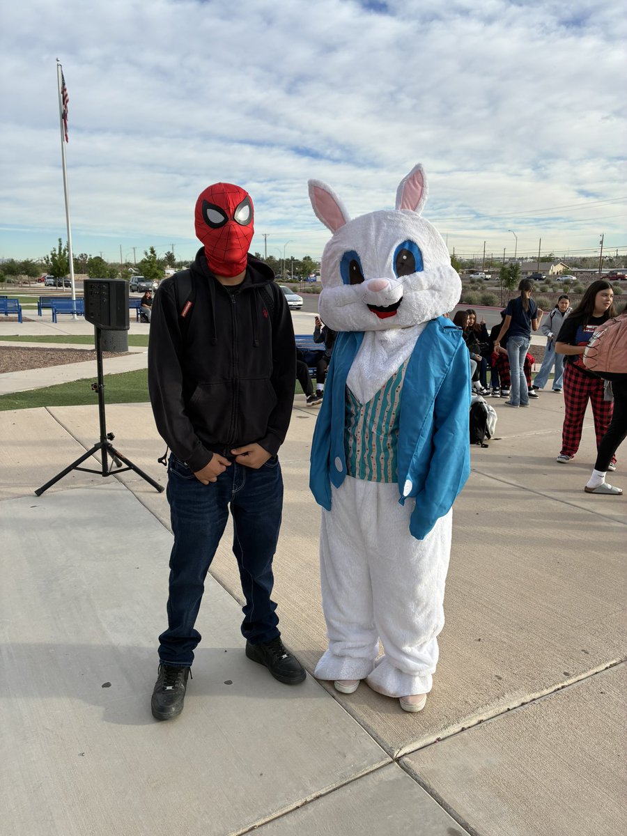 We had a special guest this morning at DV middle! OFOD!