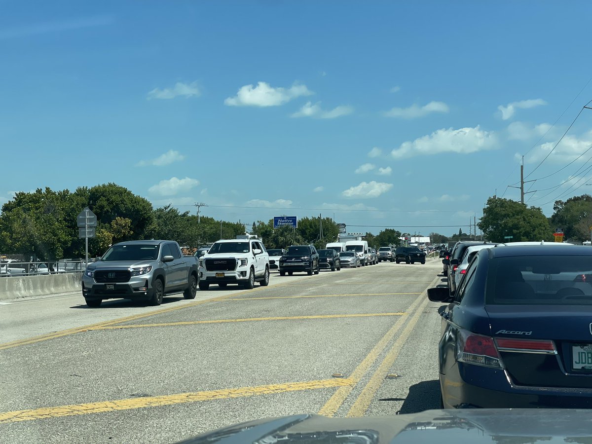 Welcome to the #flkeys 
Thursday at Noon. 

Quality of life is BIG trouble 
#islamorada #floridakeys