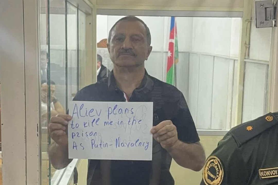 It's 17th day of the political prisoner Tofig Yagublu's hunger strike.

His health is deteriorating. We shouldn't let Aliyev kill him in prison.

Free Tofig Yagublu!