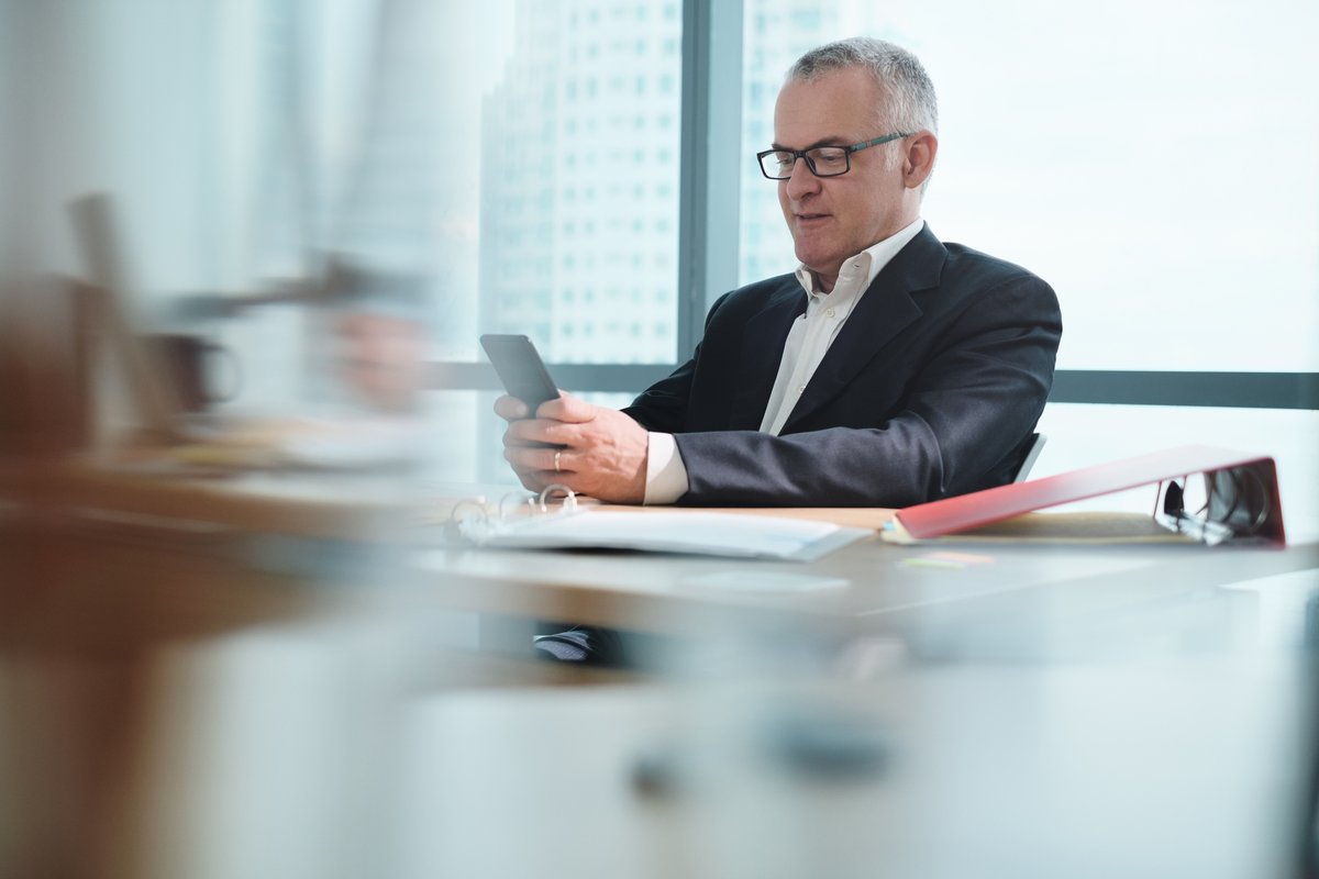 The rise of the "corporate influencer" signals a shift and highlights what we've known for a long time: people trust people more than they trust brands. C-suite executives and business leaders are creating a real business impact on platforms like LinkedIn. shortyawards.com/shorttake/corp…