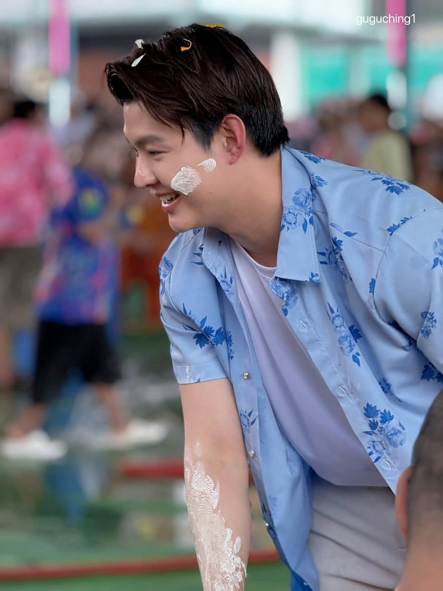 生日快乐🎂🎉愿你在他的身边永远是个三岁的孩子🖤❤️
#HappySaintDay27th