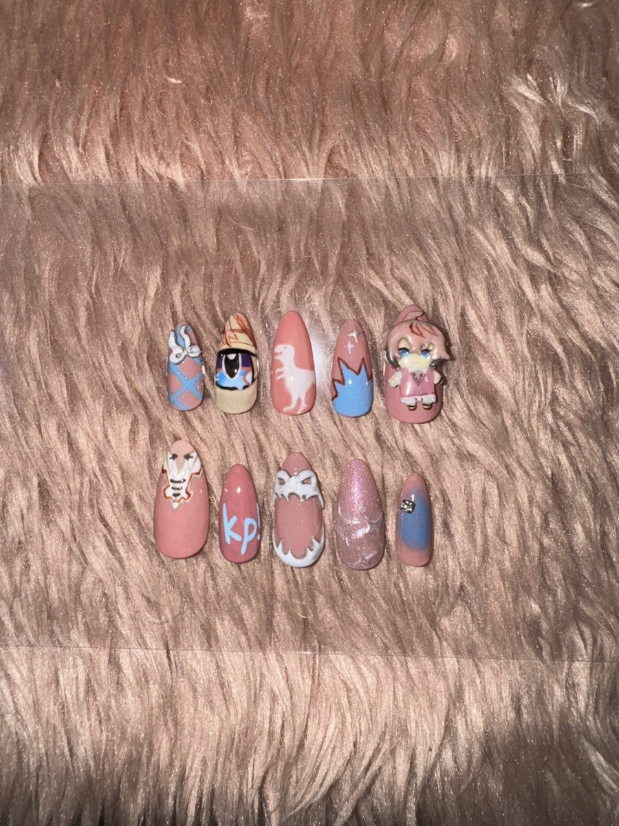 gamershighshop's tweet photo. akagi wen from nijisanji-inspired nails, ギャオー！

now accepting custom nail orders, dm us on IG @/manga.kuko or click the link below:

https://t.co/2YC9X62xZr https://t.co/B0EBNowXA8