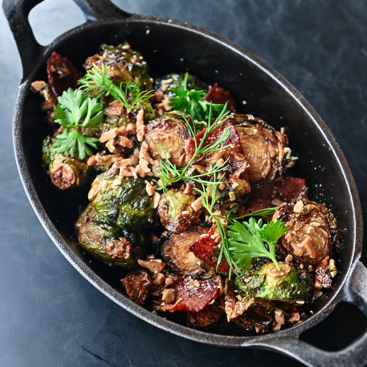 twentyeight_oc's tweet photo. Don’t forget the greens—pair your meal with Green Beans, Broccoli &amp; Greens, Mixed Mushrooms, or Brussels Sprouts. Or get all four and share!

Dinner: T-TH 4-8:30, F-Sat 4-9:30 
949-852-2828 
📍19530 Jamboree Road, Irvine https://t.co/GS80B0zlJ6