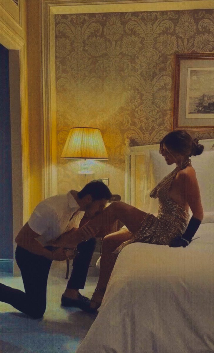 غَروْ tweet media