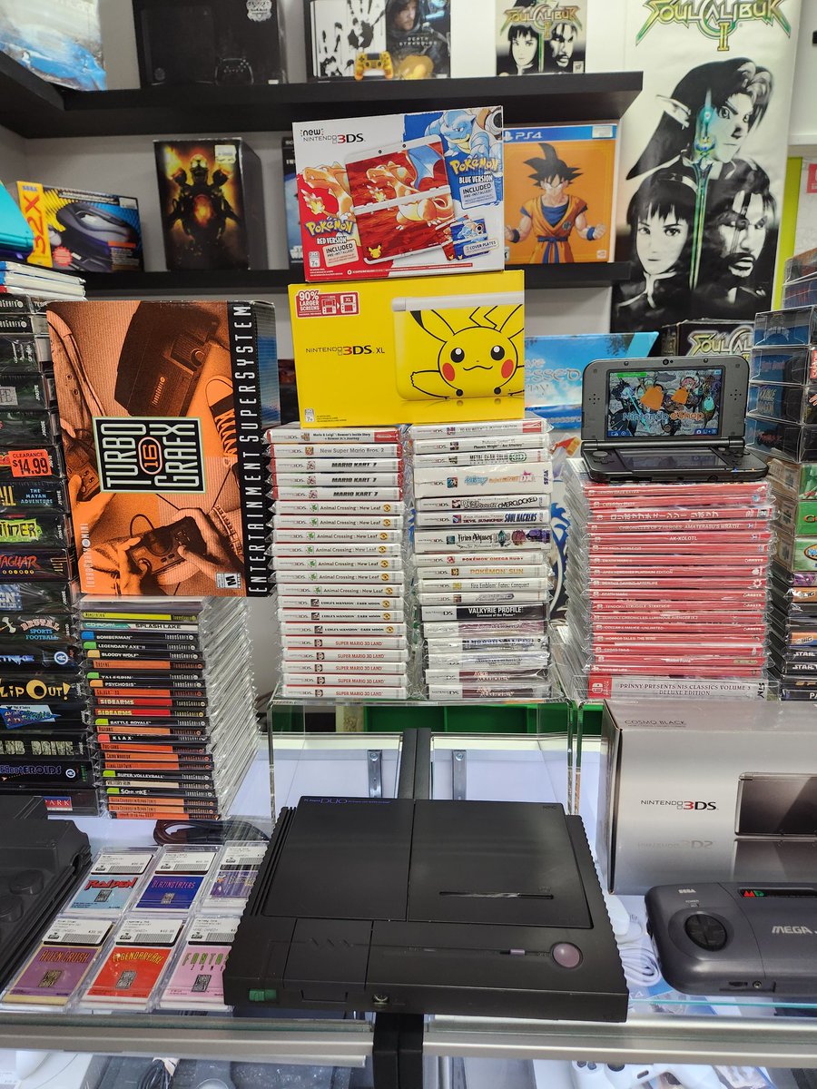 dimension_retro's tweet photo. Restocking our Arlington Heights store with some 🔥 🔥 🔥!!
We are Retro Dimension!
We are always buying! Cssh/store credit. 
https://t.co/x0r72G7VfF
#ArlingtonHeightsIllinois #arlingtonheights #Illinois #retrogames #videogamestore #nintendo #sega #turbografx16 #buyselltrade https://t.co/ew7yJ2KTn5
