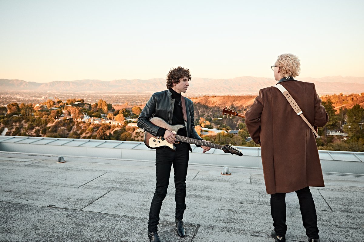 thekooksmusic's tweet photo. It was written in the books I read
That no one really knows what love is

📷 Davis Factor https://t.co/HIUPUJeeRr