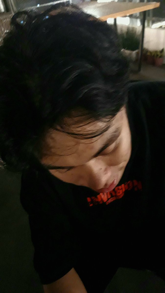 zareyyf's tweet photo. I don’t believe in love at first sight… but then I saw you. (◕‿◕♥︎) https://t.co/bXbceURxEK