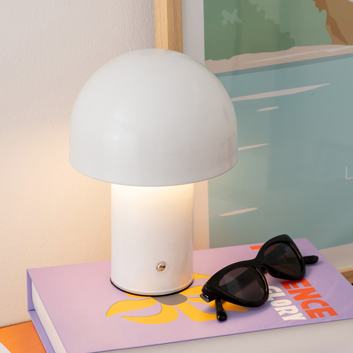 ParisPrix's tweet photo. Compacte et fonctionnelle, la lampe à LED "Zola" combine esthétique et praticité pour un éclairage efficace et épuré !

➡ https://t.co/ujbSqxYNrN

#PARISPRIX https://t.co/6QLl0gXYIj