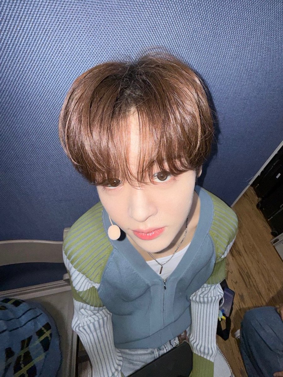 mystarmjx's tweet photo. #jingxiang weverse update! 🐧 https://t.co/IdrBk0cq90