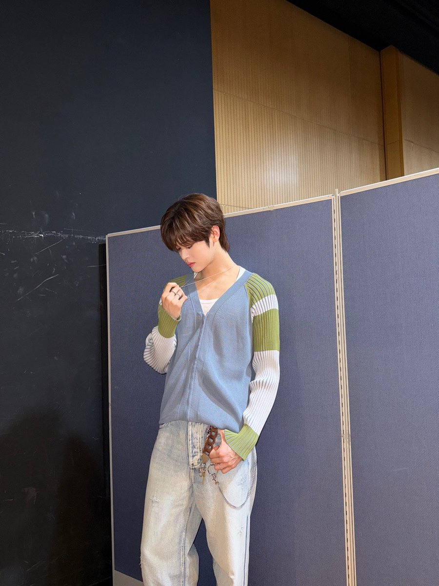mystarmjx's tweet photo. #jingxiang weverse update! 🐧 https://t.co/IdrBk0cq90