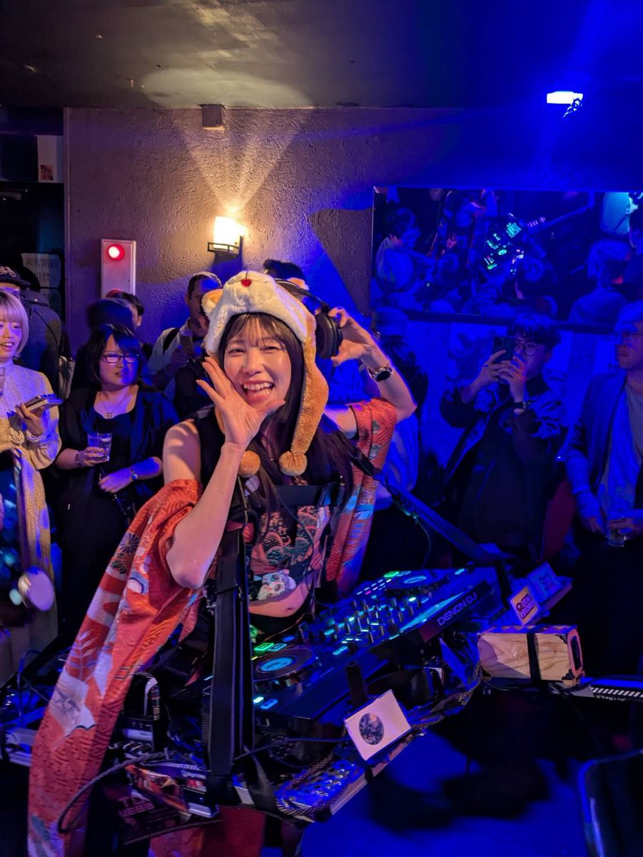 djmihossyi_ptw's tweet photo. ＼𝐓𝐡𝐚𝐧𝐤 𝐲𝐨𝐮 🐸🐶❤️／

 $APU #TOKYOWEB3NIGHT 
 #walkingDJ https://t.co/9eTxxqvhj4