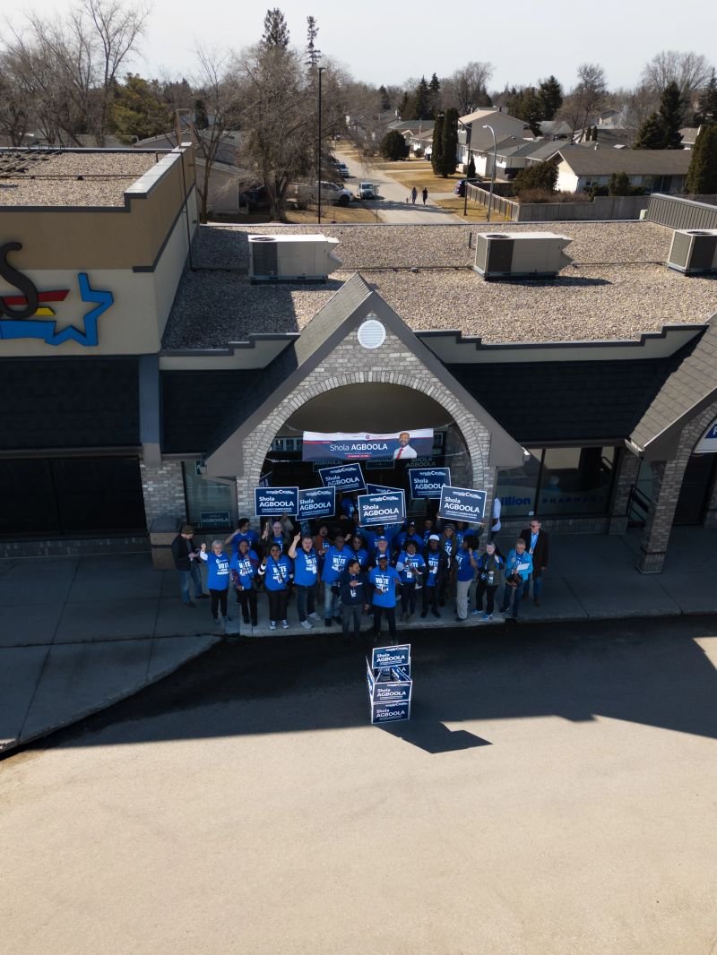 Sholagboola4MP's tweet photo. Our two days of super canvass this weekend in St. Boniface-St. Vital with two amazing MPs @shuvmajumdar &amp; @jamesbezan were a great success. The overwhelming turnout of volunteers demonstrates that Canadians are ready for change. Thank you. Let's finish strong and bring it home. https://t.co/YfC3LuSFau