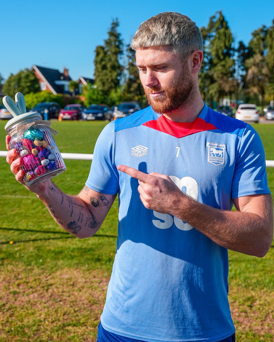 Ipswich Town tweet media