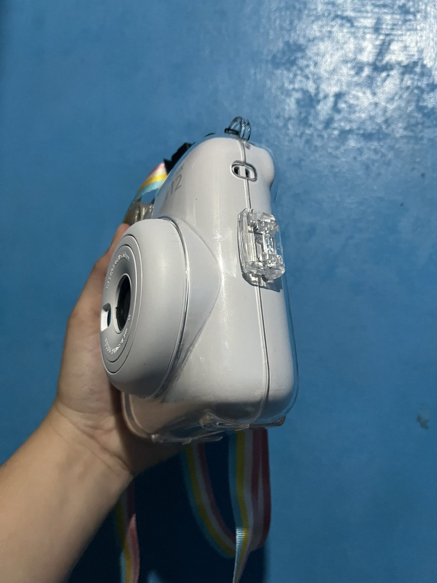Boosimjung's tweet photo. instax mini 12 
FOR SALE / WTS / LFB 
Instax Mini 12 
3200
Inclusions : 
Box 
Camera 
Hard Case
Battery 
Reason for Selling : Will switch to digi cam
Loc : Caloocan/SJDM/MEYCAUAYAN https://t.co/MGoftGPzUd
