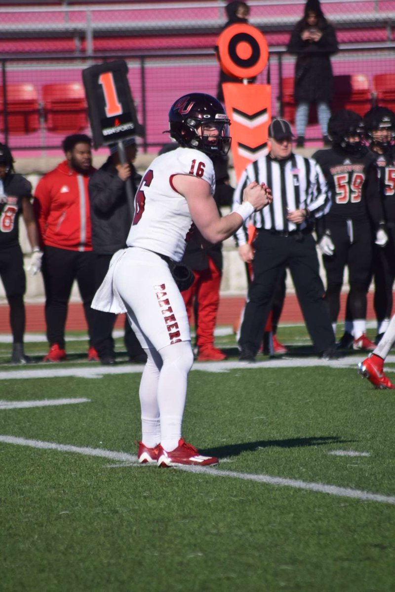 Rockford Rams Football (@rockfordramsfb) on Twitter photo Collegiate Rams in Action this spring!! <a href="/VandenhoutMac/">Mac VandenHout</a> leading the <a href="/DU_Football/">Davenport Football</a> team. Collegiate Rams in Action this spring!! <a href="/VandenhoutMac/">Mac VandenHout</a> leading the <a href="/DU_Football/">Davenport Football</a> team.