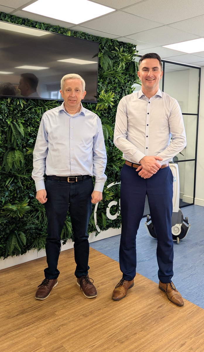 ChespackHygiene's tweet photo. We had a great morning at Chespack Hygiene in our own take on Dragon's Den. While it was lots of fun, it was also a great way to strengthen our pitch: We help commercial cleaning contractors and in-house teams deliver clean, safe, and thriving spaces. https://t.co/GGcfja5gHN