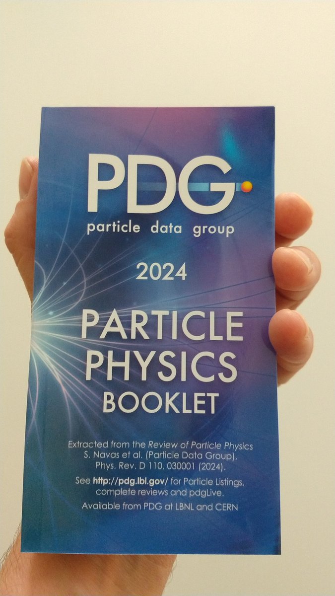 Tengo el booklet nuevo (bue, el último) del PDG!