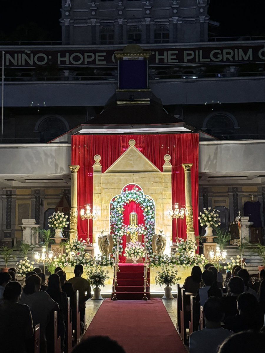 dorky_les's tweet photo. 📍3rd stop: Basilica Minore del Sto.  Niño #HolyWeek2025 #MaundyThursday https://t.co/Z7NTTk3iCW
