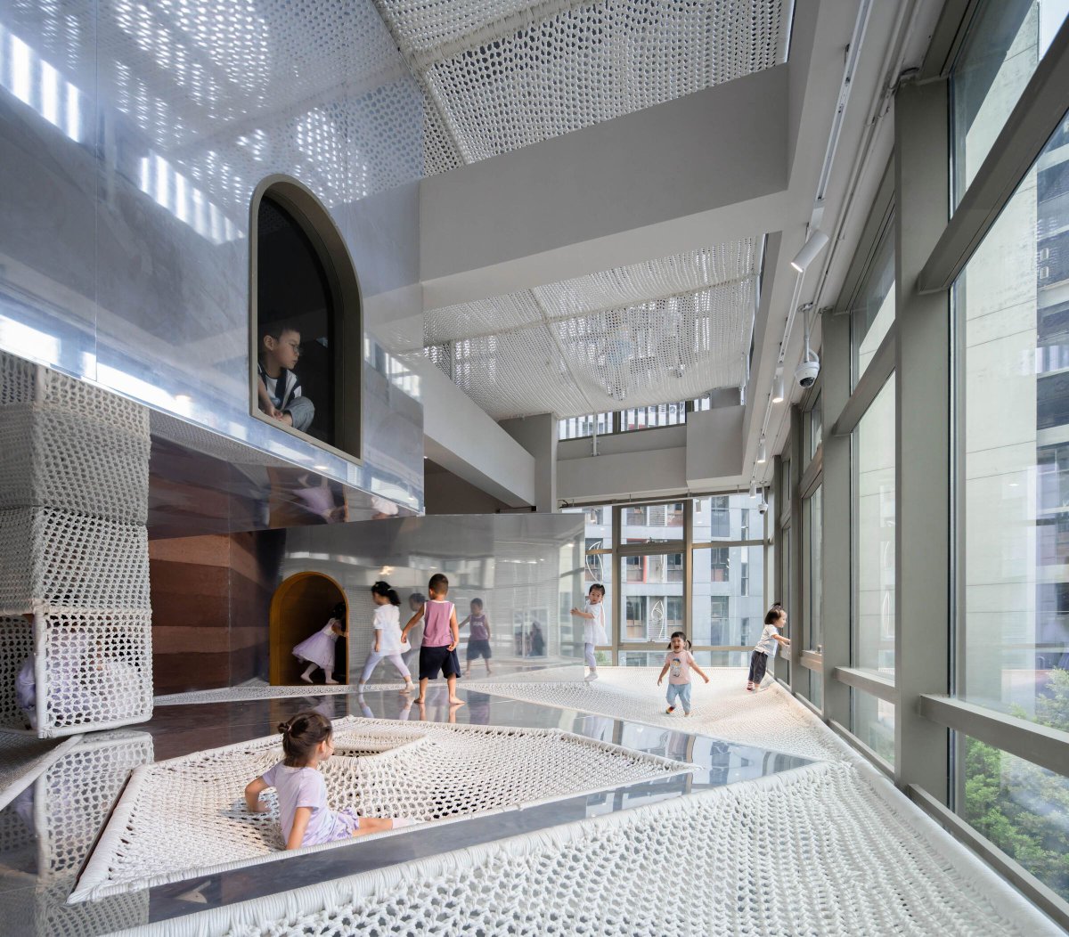 Archello's tweet image. HIBINOSEKKEI’s (@youji_no_shiro) Cheer Kindergarten reimagines a compact urban site through spatial reuse and natural materials. 
buff.ly/7HkGoqx

#BambooArchitecture #AdaptiveReuse #NaturalPlaySpaces