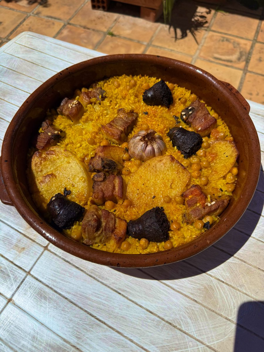SenyorCassalla's tweet photo. Tornaria a nàixer valencià totes les voltes https://t.co/RgnMb0rMHv