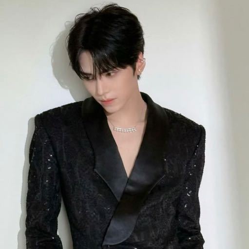 250417 [POLARIX-邵子恒] changed Weibo's head.⭐📷✨

#邵子恒 #SHAOZIHENG #샤오쯔헝
#POLARIX #폴라릭스
#SHAOZIHENG_OFFICIAL_Fanclub