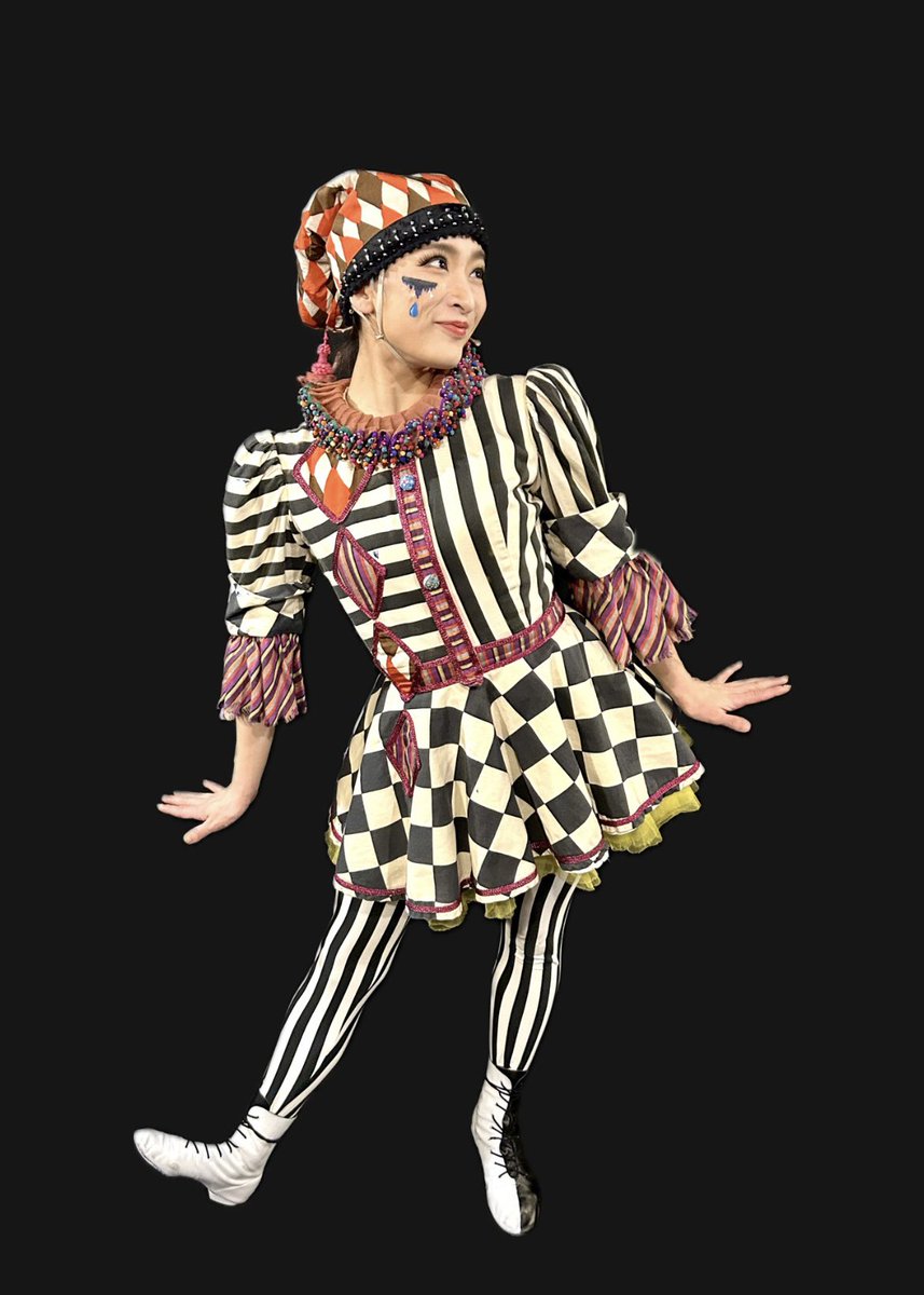 #1789バスティーユの恋人たち 

私自身がとーっても楽しんでる
パレロワイヤルのシーンの道化🤡🖤❤️🤍

お衣装がきゃんわいいのです🥹🫶