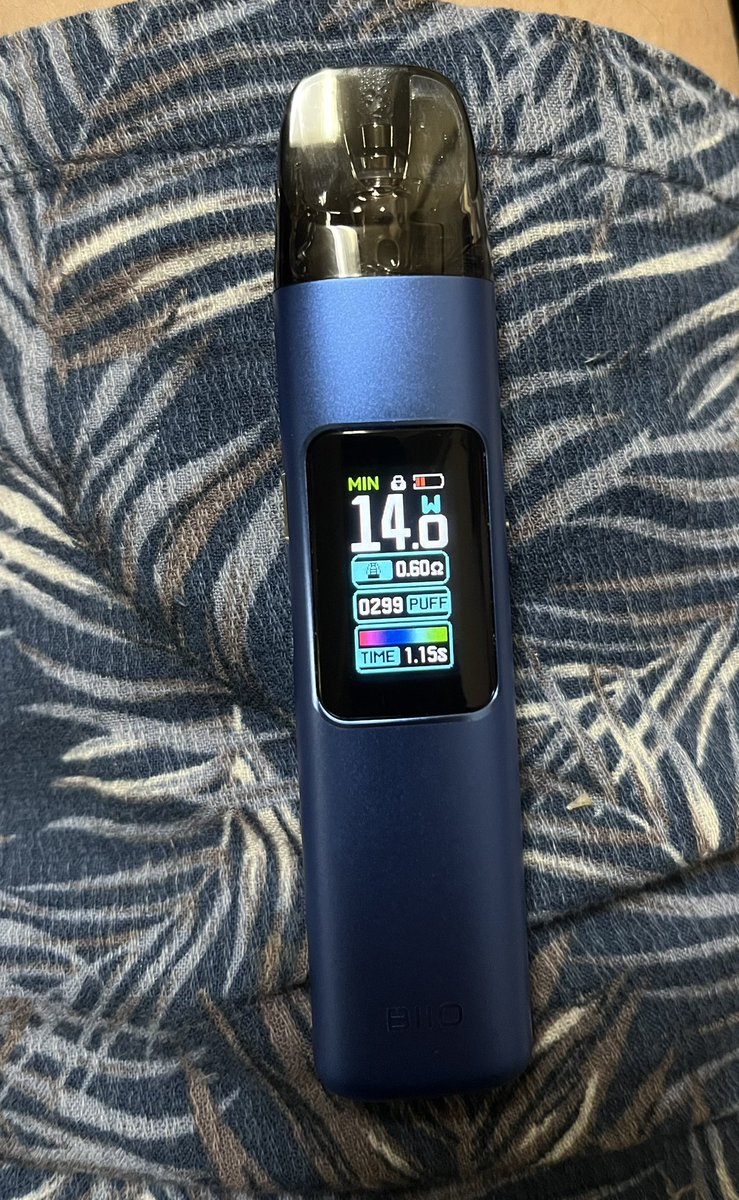 rd_214's tweet photo. オフィスエッジさんで購入した
Vandy Vape BIIO
0.6オームで300パフ使ってみた。
バッテリー8割ぐらいから使って残り25%ぐらいかな。
リキッドは2POD弱ってとこ。
ボタンロック出来るのはイイね
メニュー出す時に一瞬「ジュッ」となるけど。 https://t.co/8tLvQSvzhy