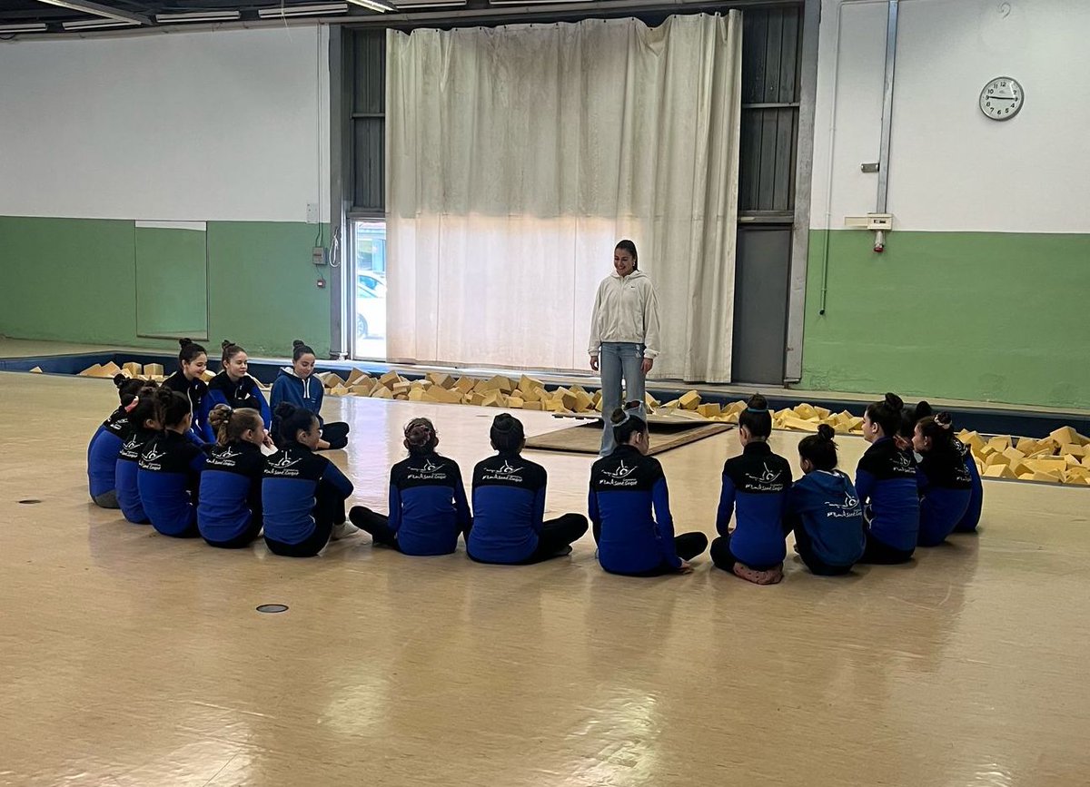 🙋‍♂️SantCugatCreix activa el programa europeu <a href="/EuSportboard/">EU-SportBoard</a> per impulsar la psicologia esportiva als clubs locals.

🔗 tuit.cat/6KAKq .

#SantCugat <a href="/mimabo58/">Miquel Martinez Borda</a> <a href="/salaricu/">Albert Salarich</a> <a href="/CortesXavier/">Xavier Cortés Morros</a> <a href="/manelis01/">MANEL GONZALEZ</a> <a href="/caso_5/">albert casorrán</a> <a href="/phcsantcugat/">Solideo Patí Hoquei Club Sant Cugat</a> <a href="/VoleiSantCugat/">Voleibol Sant Cugat</a> <a href="/rugbysantcugat/">Rugby Sant Cugat</a> <a href="/ClubJunior1917/">Club Junior</a> <a href="/hstcugat/">Handbol Sant Cugat</a>