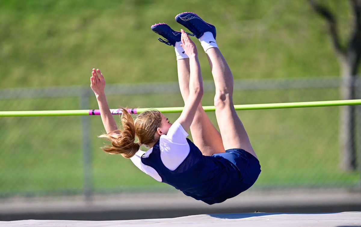 @VikingsSportsNow (@hopewellsport) on Twitter photo Hopewell Track and Field Celebrates Their Seniors with Big Personal Performances. vikingssportsnow.com/hopewell-track… <a href="/Hopewell_TnF/">Hopewell Track & Field</a> <a href="/Brody_rock23/">Brody Rock</a> <a href="/AveryBokor2/">Avery Bokor</a> Hopewell Track and Field Celebrates Their Seniors with Big Personal Performances. vikingssportsnow.com/hopewell-track… <a href="/Hopewell_TnF/">Hopewell Track & Field</a> <a href="/Brody_rock23/">Brody Rock</a> <a href="/AveryBokor2/">Avery Bokor</a>