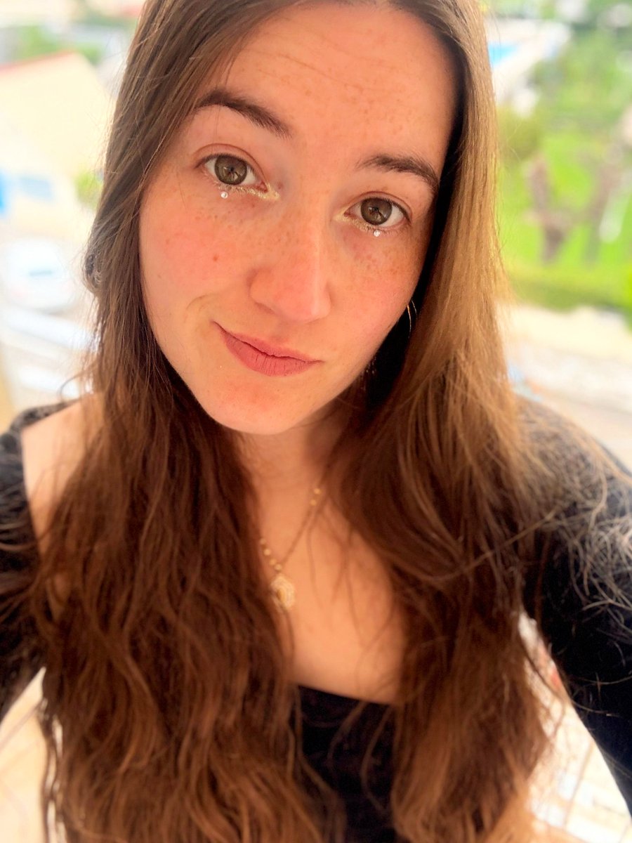 fhyable's tweet image. em veig cuteee .-.