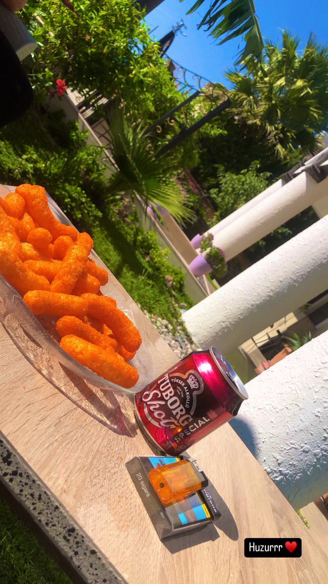 Sevgitasss's tweet image. Arkadaşlar yaz sezonu açıldı. Nerdesin diye arayıp, msj atmayın. 7/24 evimde bahçemdeyim. 🌸