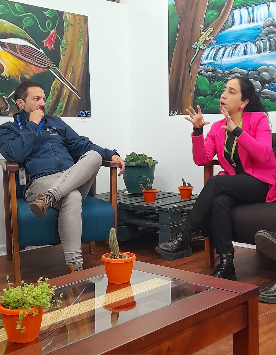 [AYER] Director Regional de la <a href="/drtlosrios/">DRTLOSRIOS</a> Cesar Paredes y Coordinador Inspectivo se reunen con representantes de  tiendas de retail de la ciudad de Valdivia para efectuar difusión por este feriado 18 de abril por "derecho adquirido" para aclarar dudas sobre su funcionamiento.