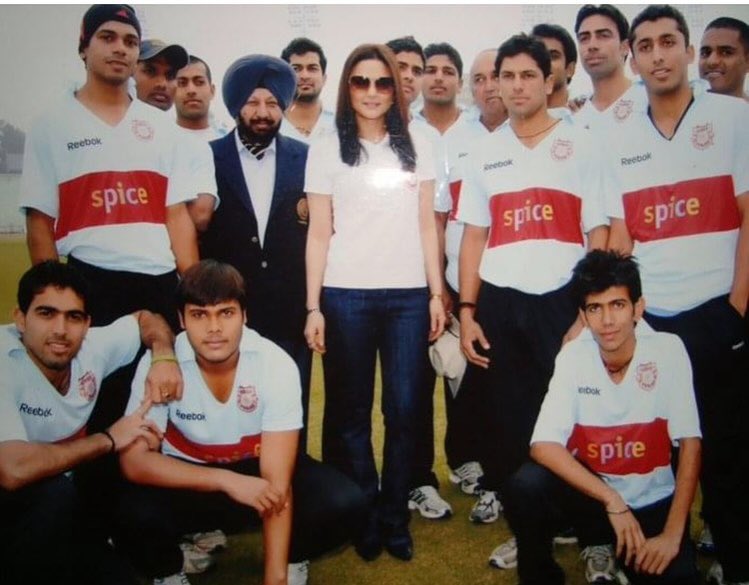 realpreityzinta's tweet photo. How it started vs how it’s going ❤️

I met Yuzi during the Kings Cup in 2009 in Chandigarh. I was new to cricket & he was a young under 19 cricketer. 

Over the years I saw him flourish & became a force to reckon with in the cricket world. I loved his competitive attitude & always wanted him in our team but somehow the stars never aligned …… until now !

Our last game was a great example of why I was such a fan of Yuzi over the years & how, when the going gets tough, the tough get going 👊

I’m so happy to finally have you back where you belong @yuzi_chahal  Always wanna see you smiling & shining 💕  Ting !