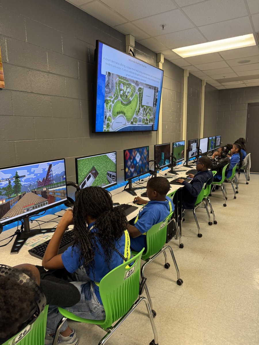 DCPSMinecraft's tweet image. Can’t wait to see what @DuvalSchools students design in the New @PlayCraftLearn Jax City Build Challenge 🏗️⛲️