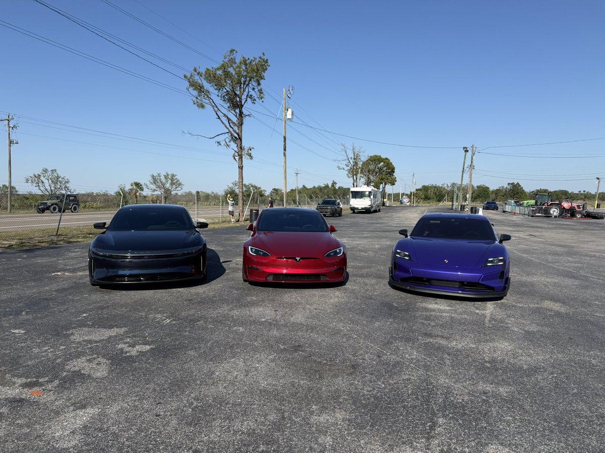 DragTimes tweet media