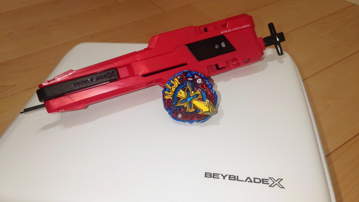 ボードゲーム&玩具SHOPますのや 次回4/19（土）11時〜17時オープン！ 売り切れ続出のベイブレードX BX-00 スターター ゼノエクスカリバー3-60GF  わずかですが販売します！ ホールドランチャー付きの激アツ製品です！#ベイブレードX #ますのや #ゼノエクスカリバー ...
