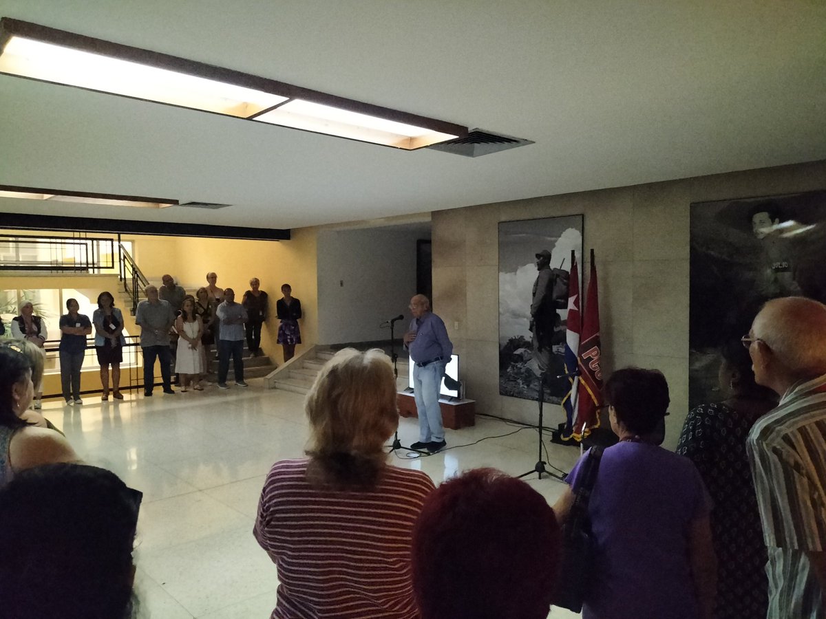 Emociona el testimonio de Ramón González Suco, uno de los miles de combatientes que derrocharon coraje y valentía en Girón. Gracias por la hazaña y por compartir sus vivencias con los trabajadores del Comité Central. #64AñosDeGirón