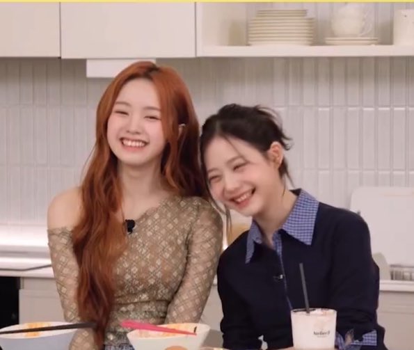 softlyforelisia's tweet photo. eliwon cutie! 

i love you two! keep smiling!

📎 https://t.co/EjmU3WPM9U

#UNIS @UNIS_offcl #ELISIA #LIMSEOWON https://t.co/V3qp34SBJY
