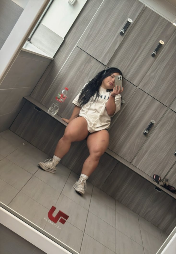 4ft Muscle Midget tweet media
