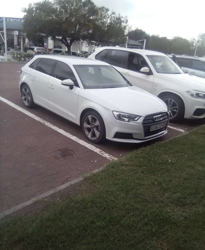 My grandmother asked me that weekend to go back to Jozi,now im coming back home wanna solve the issue in hand,I know that might not come back alive,that's the risk im willing to take just to save my family from bullies....!💯🔥🎯🦁👑