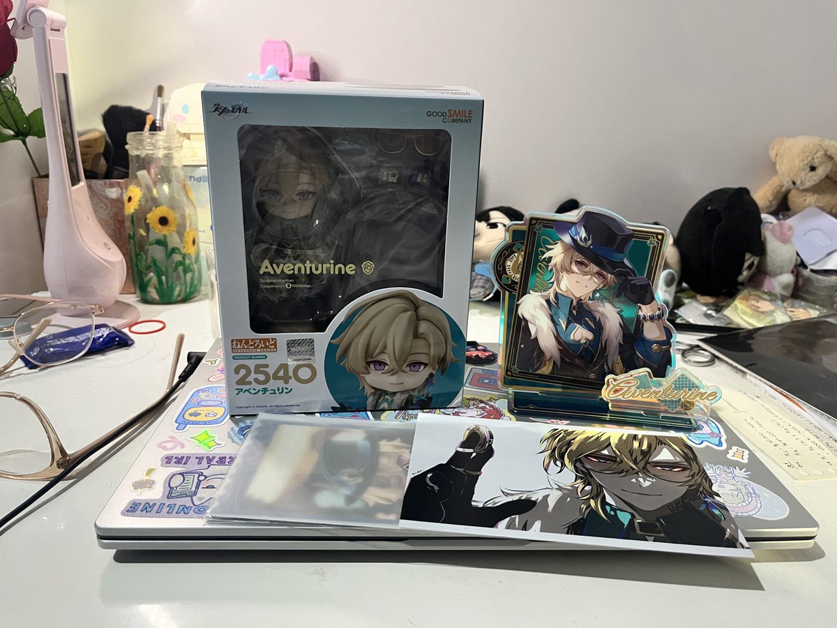 cIaudest's tweet photo. thankuu @_kajen_ !! pulang kuliah ada paket di meja tengah ternyata dia 🫶 https://t.co/i2OwUe5dwB