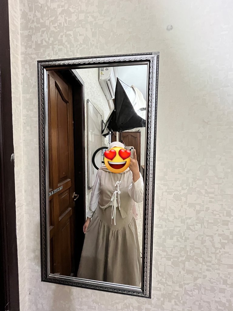 SzhInya's tweet photo. [22.0% off] Tampil memukau dengan Peachpoppy ITZY Set! Setelan dress wanita ini terbuat dari katun slub yang nyaman, cocok untuk musim panas. https://t.co/JqTcQD7mAU

cakep bgt aku jugak pake https://t.co/rphNEKMKeV