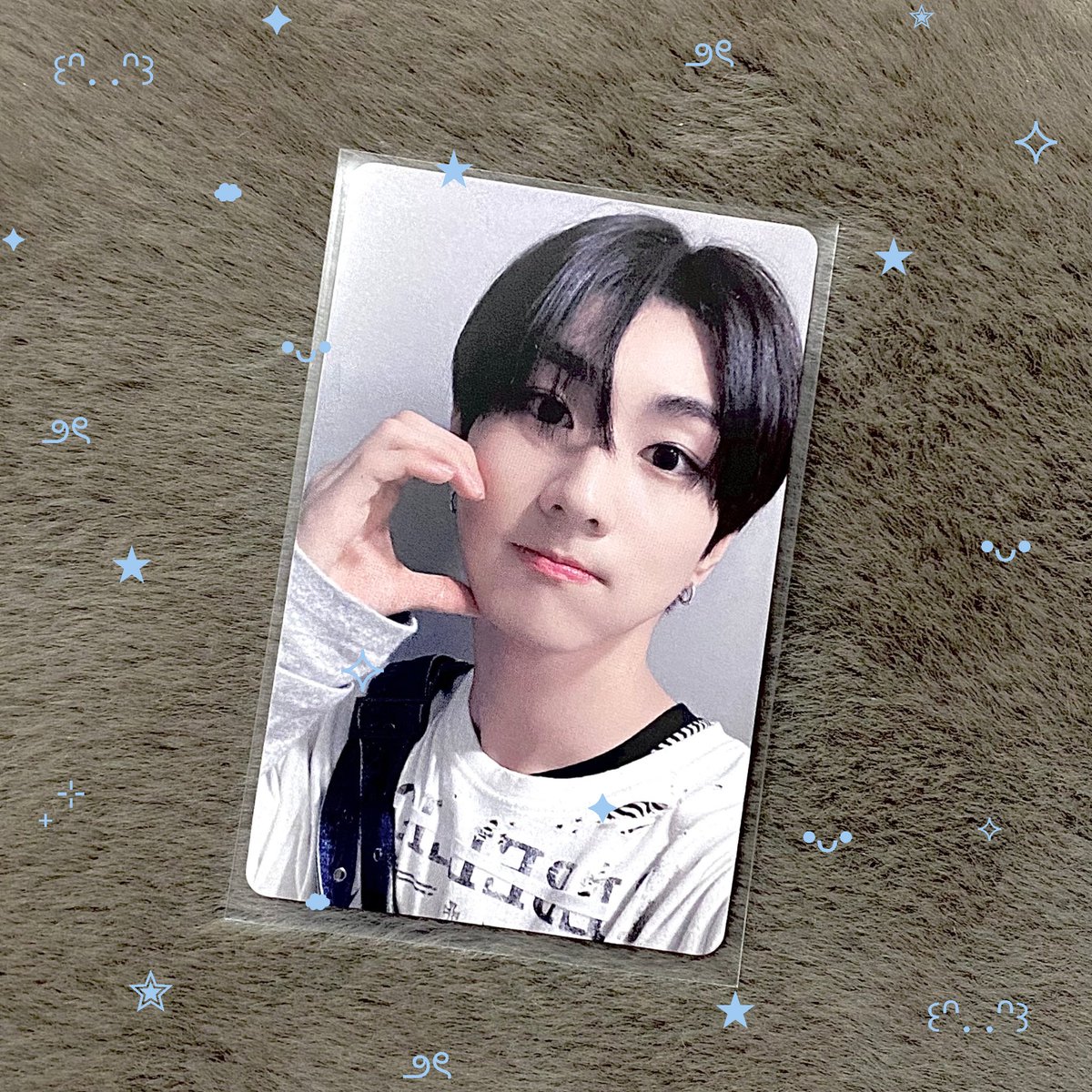 kjsdiorx's tweet photo. ๊ฐ ๐ | #mailsforkjs ๊ฑ
from: @taezrungz | #tenchuwonryu โก
hello ~
wonie already arrived home na po! thank you so much for the smooth transaction and for packing it safe and secured โก
++ iโm currently having a cute aggression with this pc ๐ซ https://t.co/9Oyv9nEObc