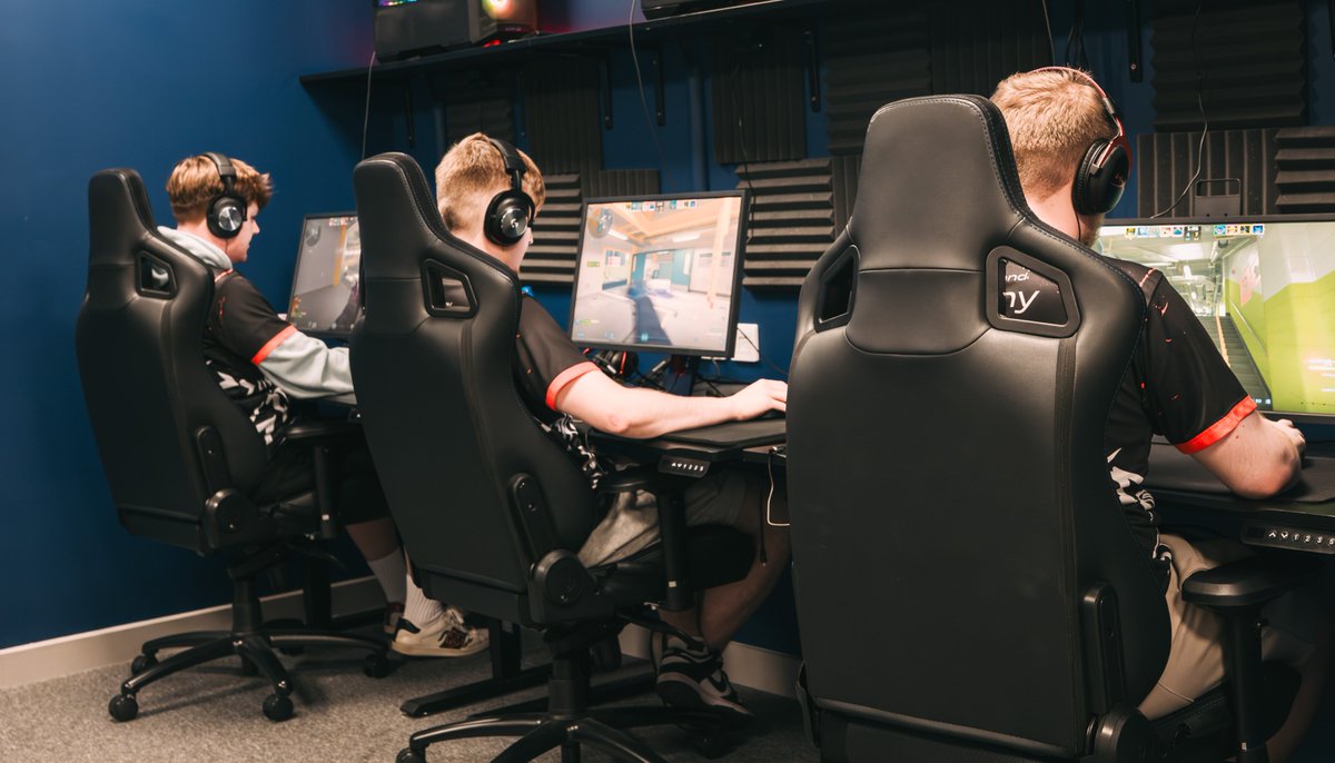 We hosted @ALASKA_CS2 &amp; <a href="/8SinsEsports/">8Sins</a> for <a href="/UKICircuit/">UK & Ireland Circuit</a> Season 5 Grand Finals last weekend.

Hope both teams enjoyed our bootcamp spaces - perfect for practice and officials 📸