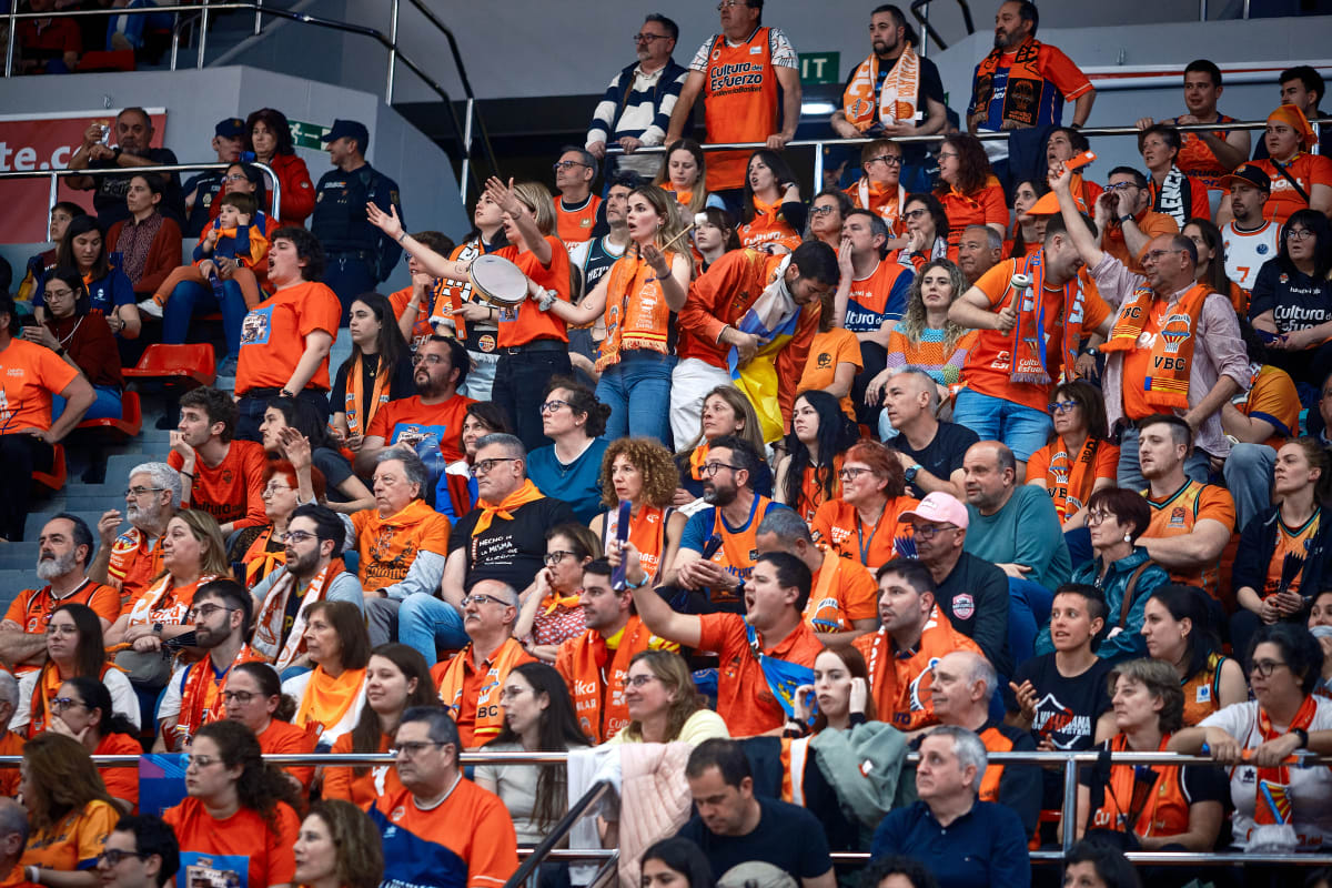 FandomFactory_i's tweet image. Final Six EuroLeague Women 2025 in Zaragoza 🏀

Together with FIBA EUROPE, we participated in preparing and creating the fan experience concept for the Final Six EuroLeague Women 2025.

#FandomFactory #EuroLeagueWomen #FinalSix #Zaragoza2025 #VisualExperience #WeBringTheShow