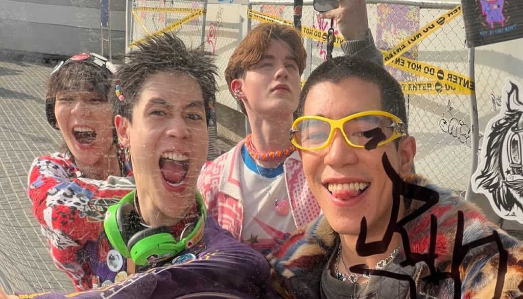 s8chans's tweet photo. who else missing gelboys rn https://t.co/Xn2tpyBjlM