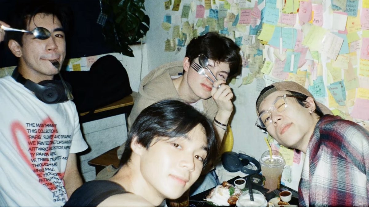 s8chans's tweet photo. who else missing gelboys rn https://t.co/Xn2tpyBjlM