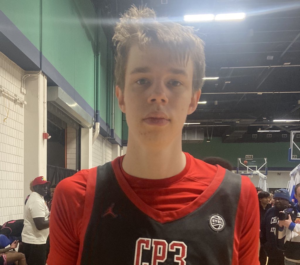 '26 Will Stevens picked up an offer from UVA this week. 

He is the ideal C/F for the modern game. Can hit the PnP 3 and protect the rim in the half court.

Read more from the Hoop State Challenge:
ontheradarhoops.com/otr-hoops-hoop…